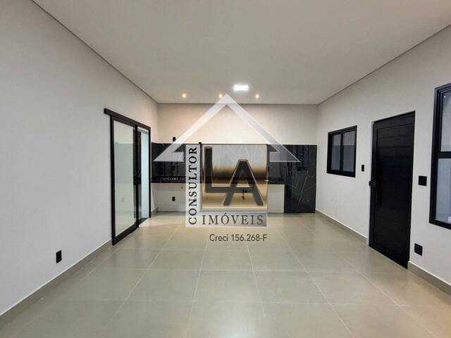 #1077 - Casa para Venda em Indaiatuba - SP