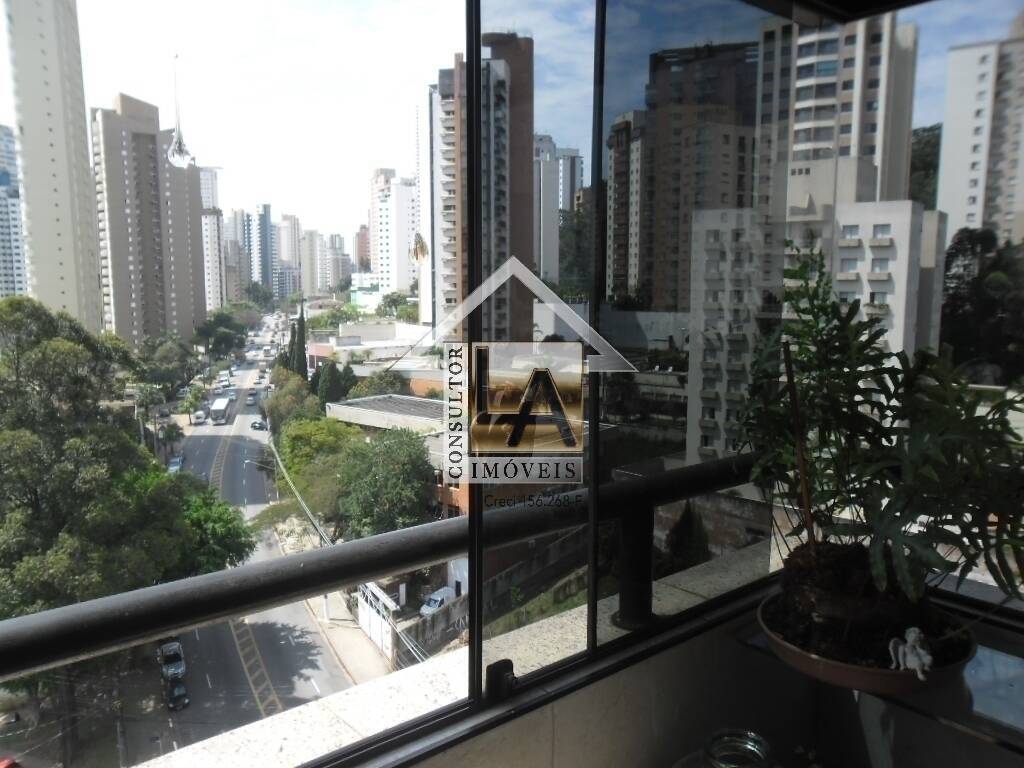 Apartamento à venda com 3 quartos, 130m² - Foto 1