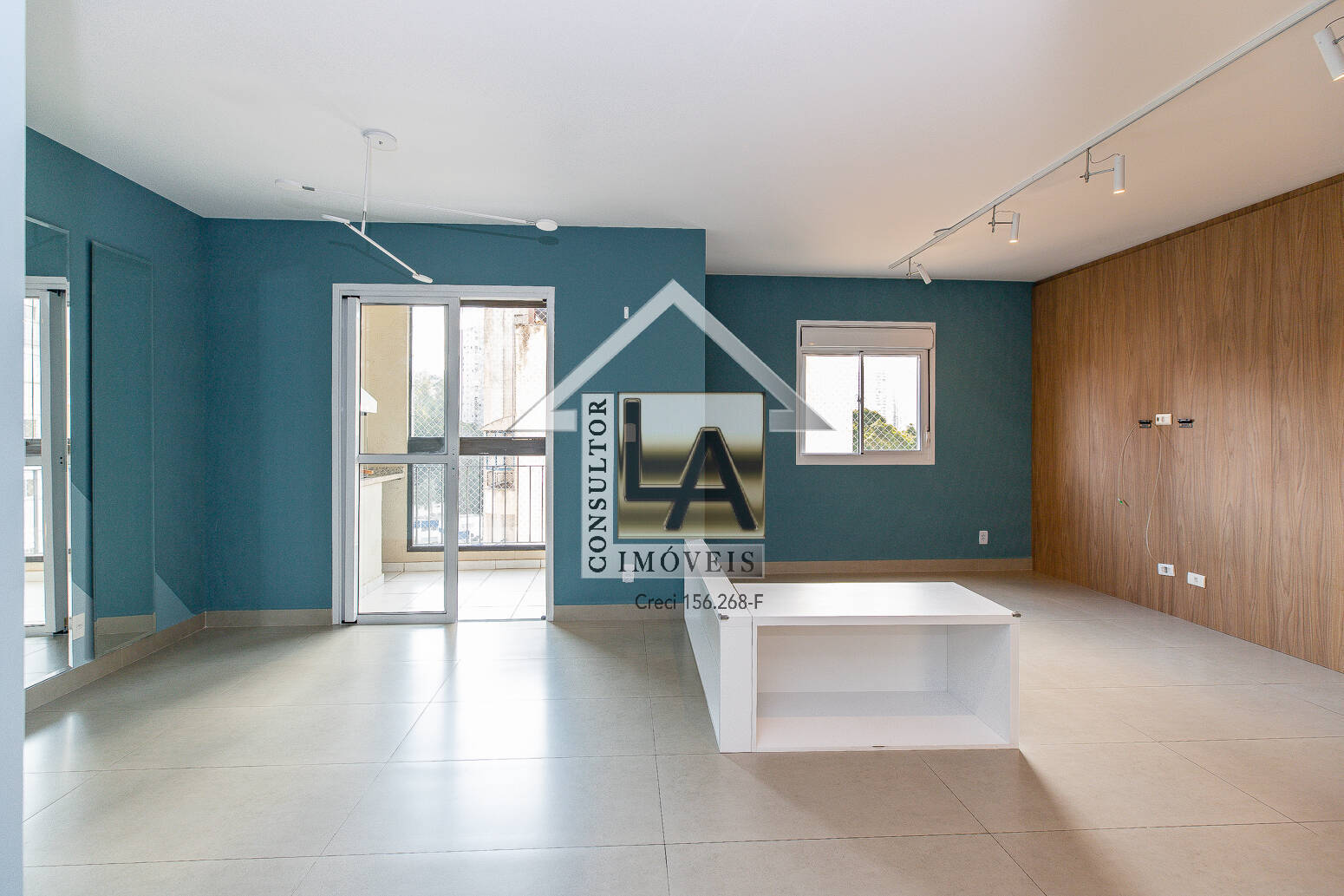 Apartamento à venda com 2 quartos, 72m² - Foto 1