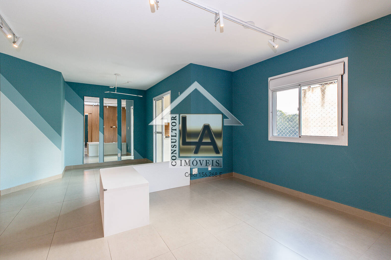 Apartamento à venda com 2 quartos, 72m² - Foto 4