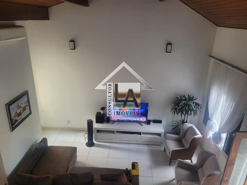 Casa, 3 quartos, 190 m² - Foto 1