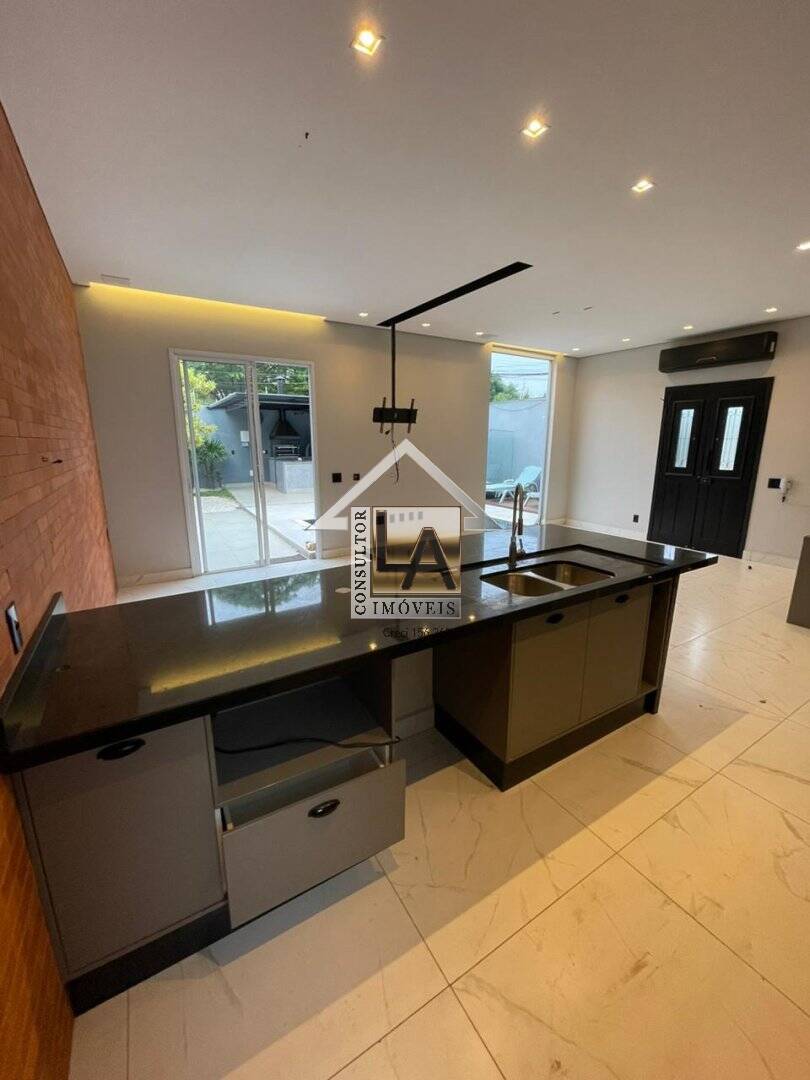 Casa à venda com 3 quartos, 153m² - Foto 2