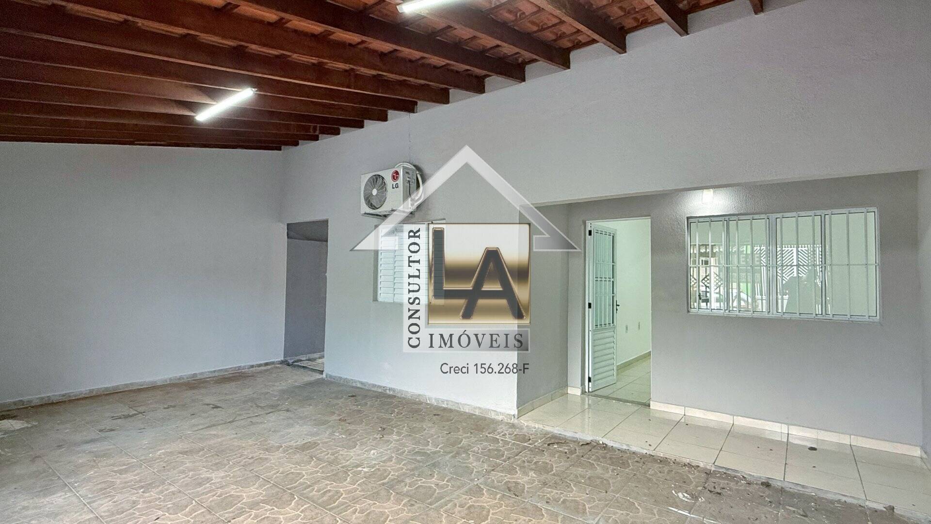 Casa à venda com 2 quartos, 108m² - Foto 2