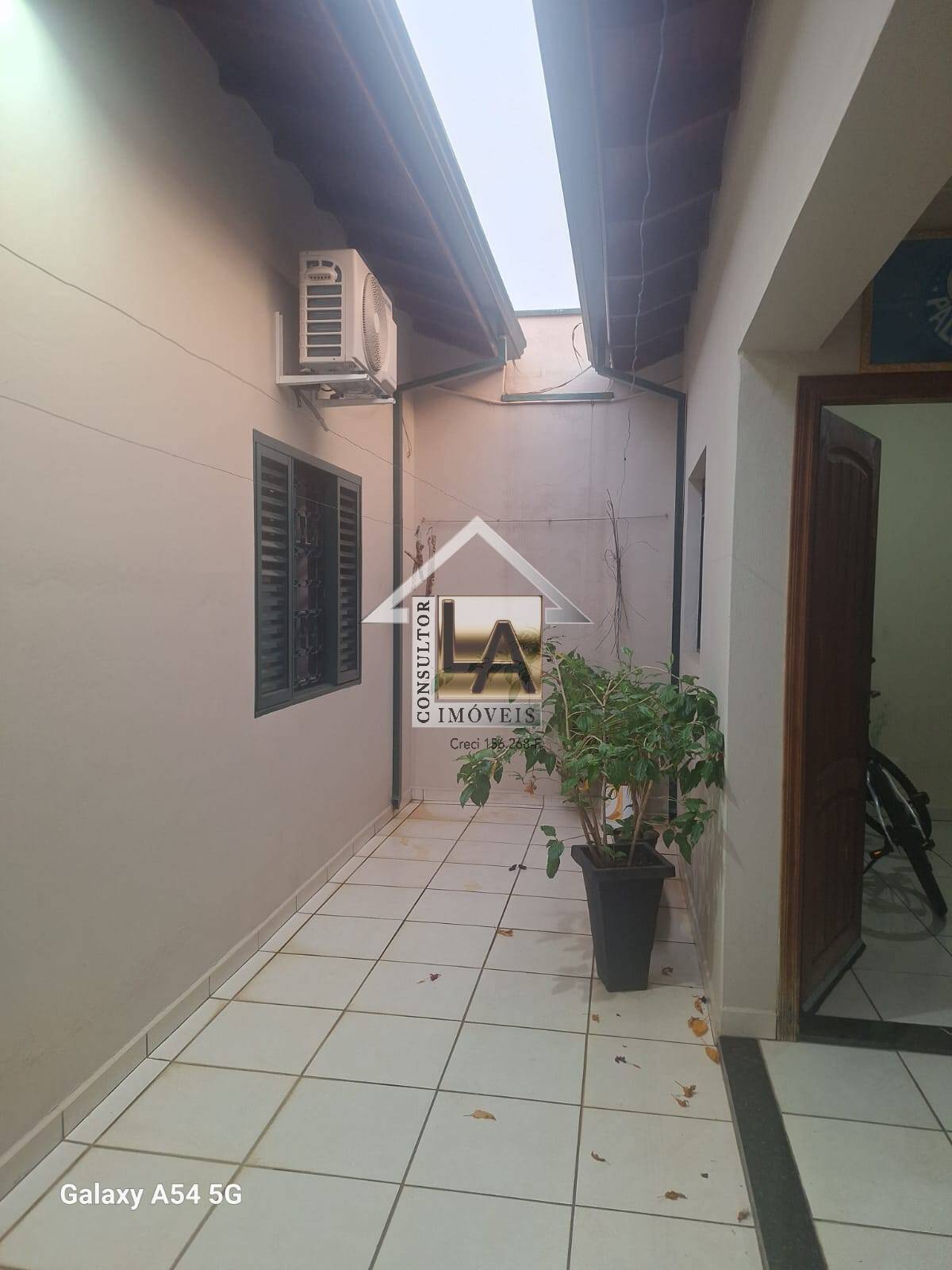 Casa à venda com 3 quartos, 163m² - Foto 8