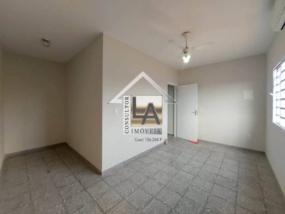 Casa, 4 quartos, 220 m² - Foto 12