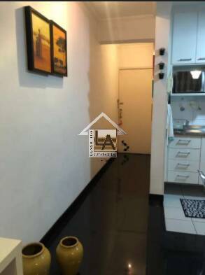 Apartamento à venda com 1 quarto, 45m² - Foto 11